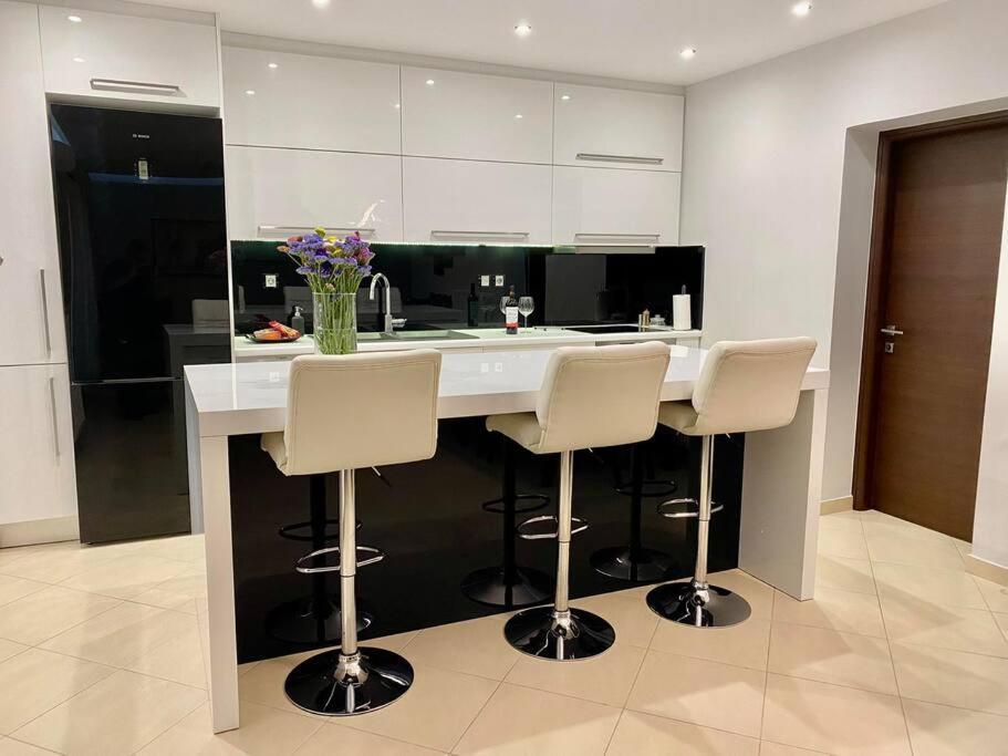 Harmony By The Sea Apartment คัลกิดา ภายนอก รูปภาพ